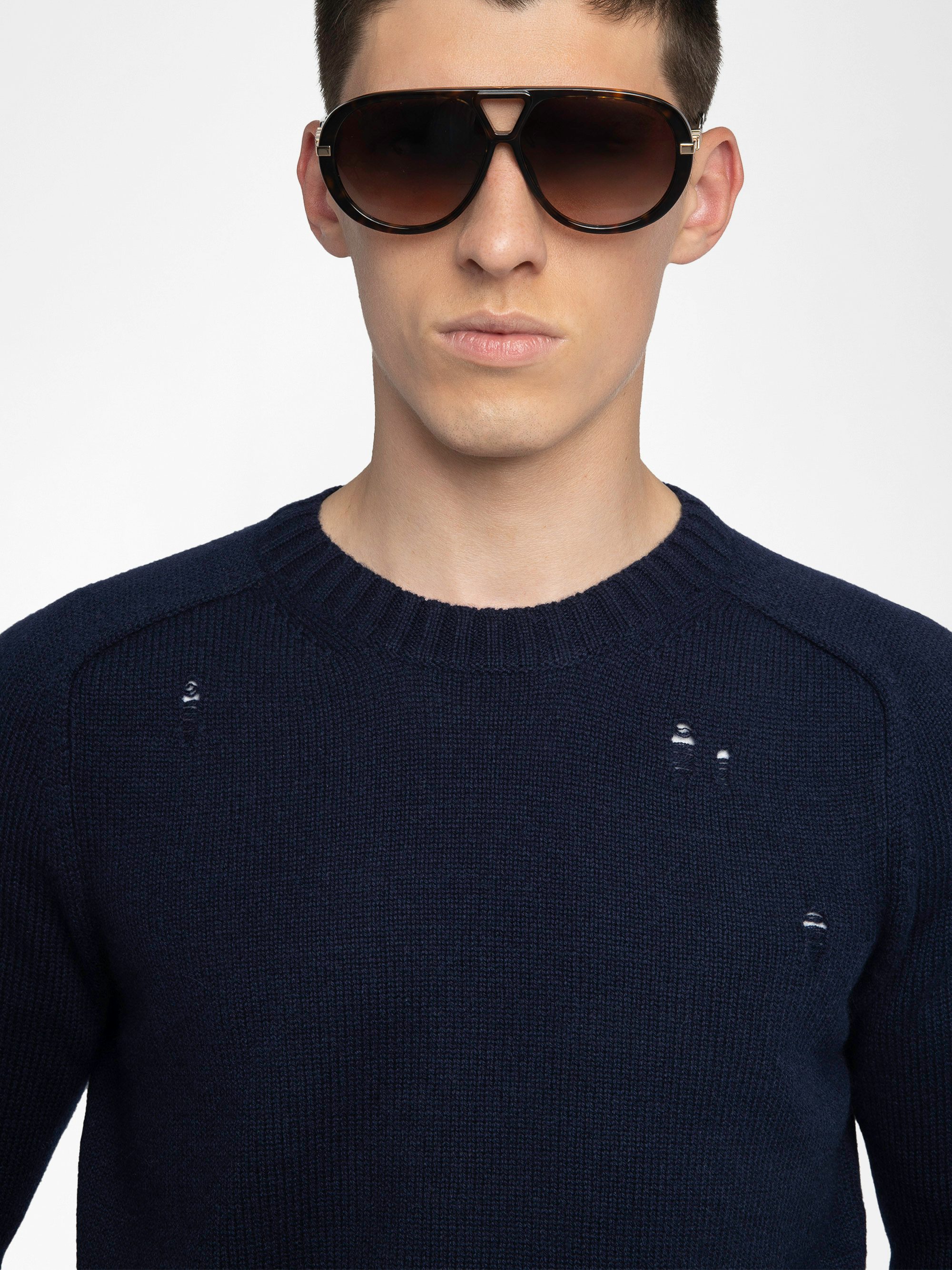 Jordan Jumper - Round neck jumper with distressed effect.